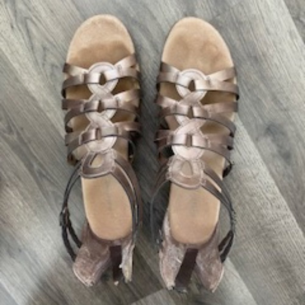 Women's sandals